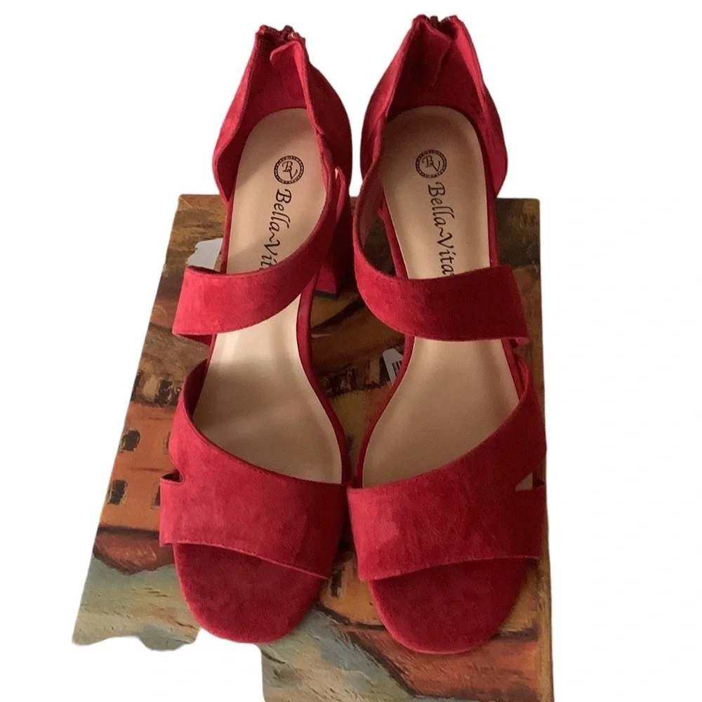 Bella Vita Korrine NWT  heeled sandal, red kidskin leather , size 10W